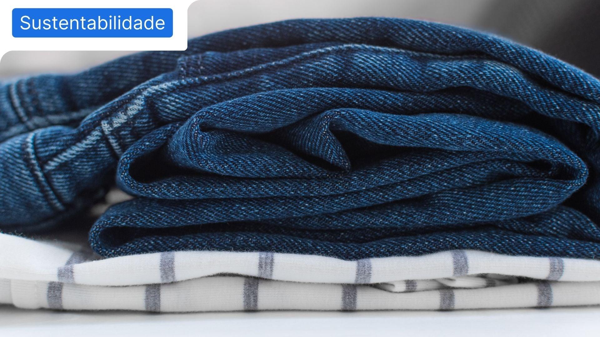Duas peças de roupa, para retratar o tema do slow fashion